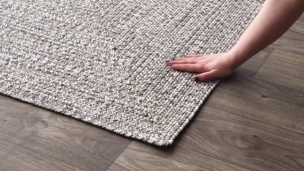 Why Flat Weave Rugs Are Ideal for Everyday Living Spaces